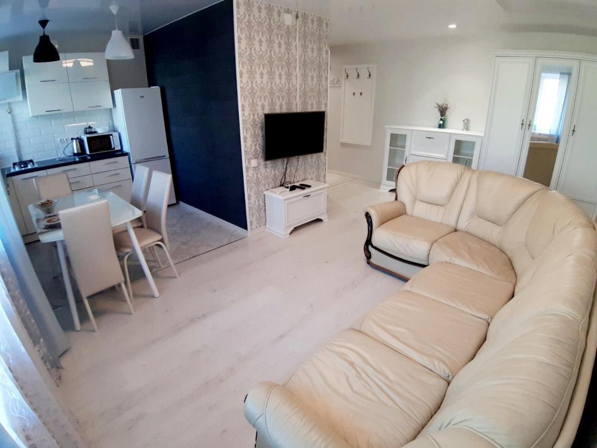 Appartment New In Center Mogilev Esterno foto