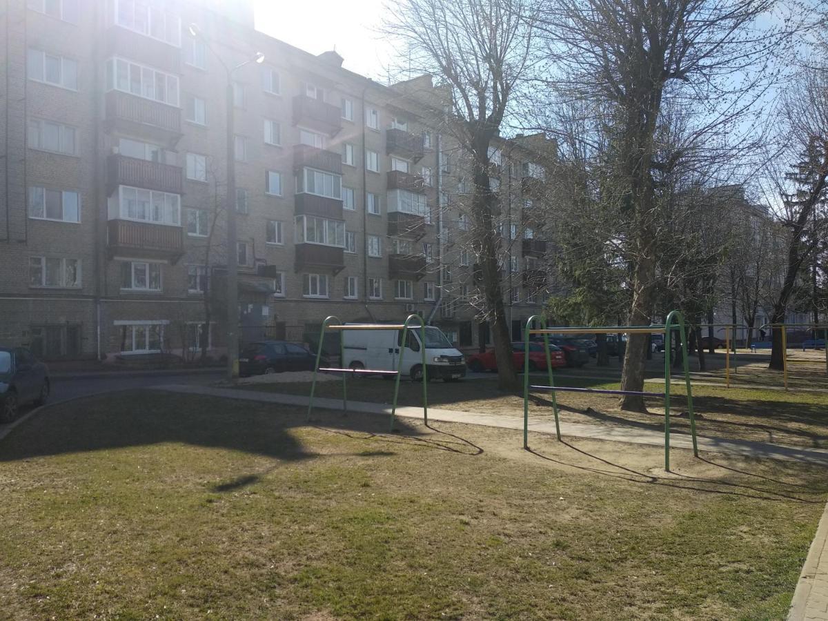 Appartment New In Center Mogilev Esterno foto