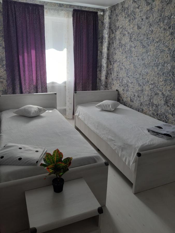 Appartment New In Center Mogilev Esterno foto