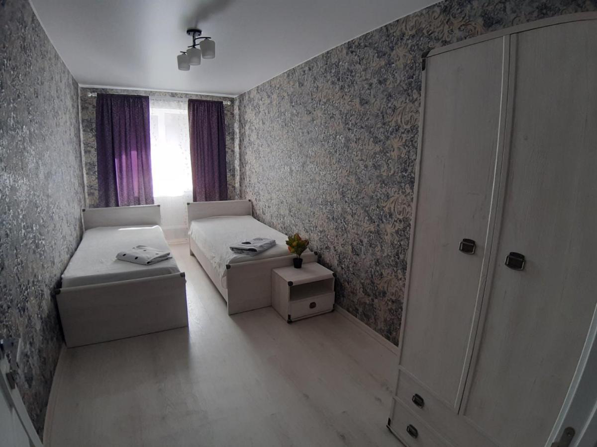 Appartment New In Center Mogilev Esterno foto