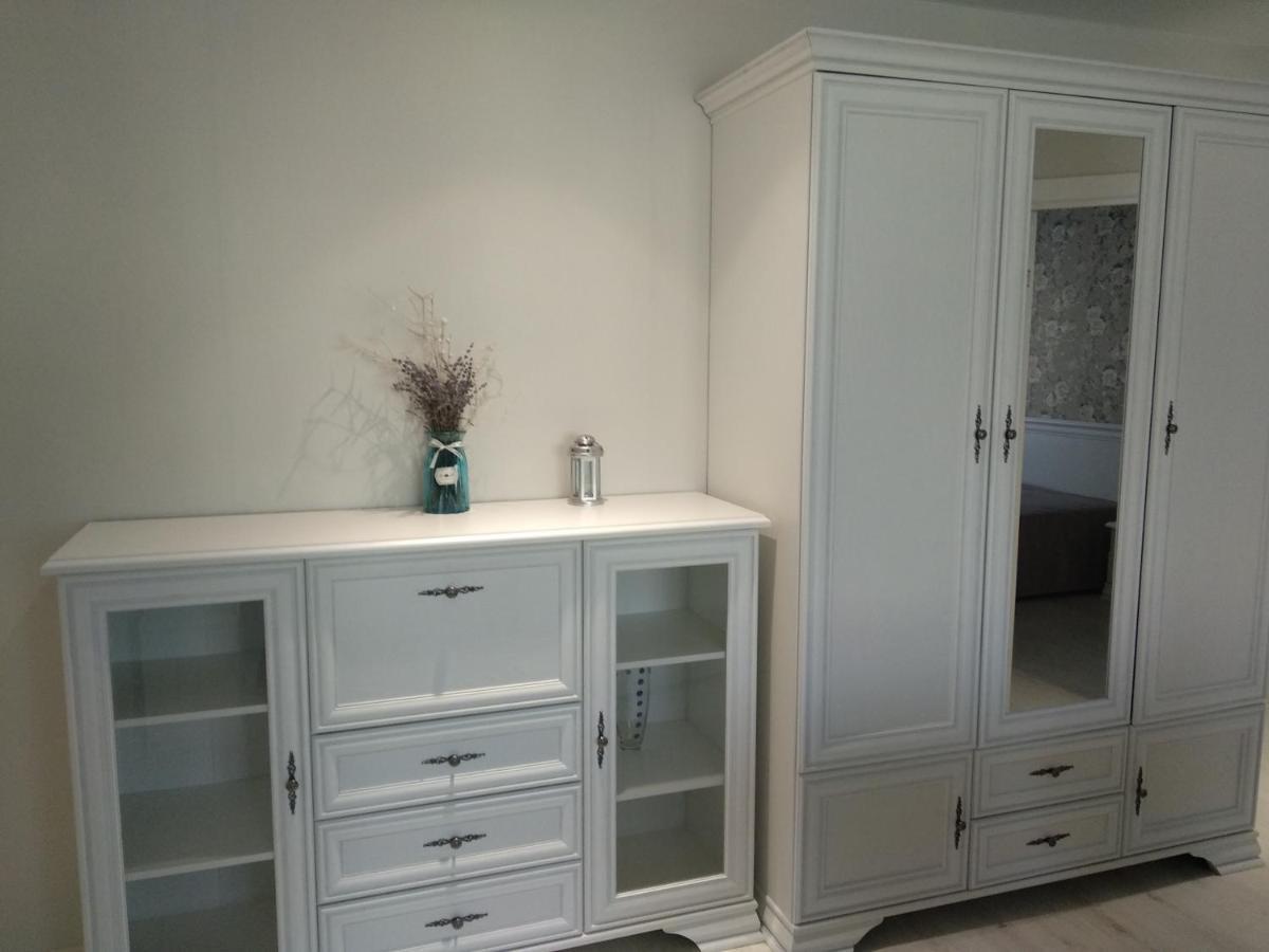 Appartment New In Center Mogilev Esterno foto