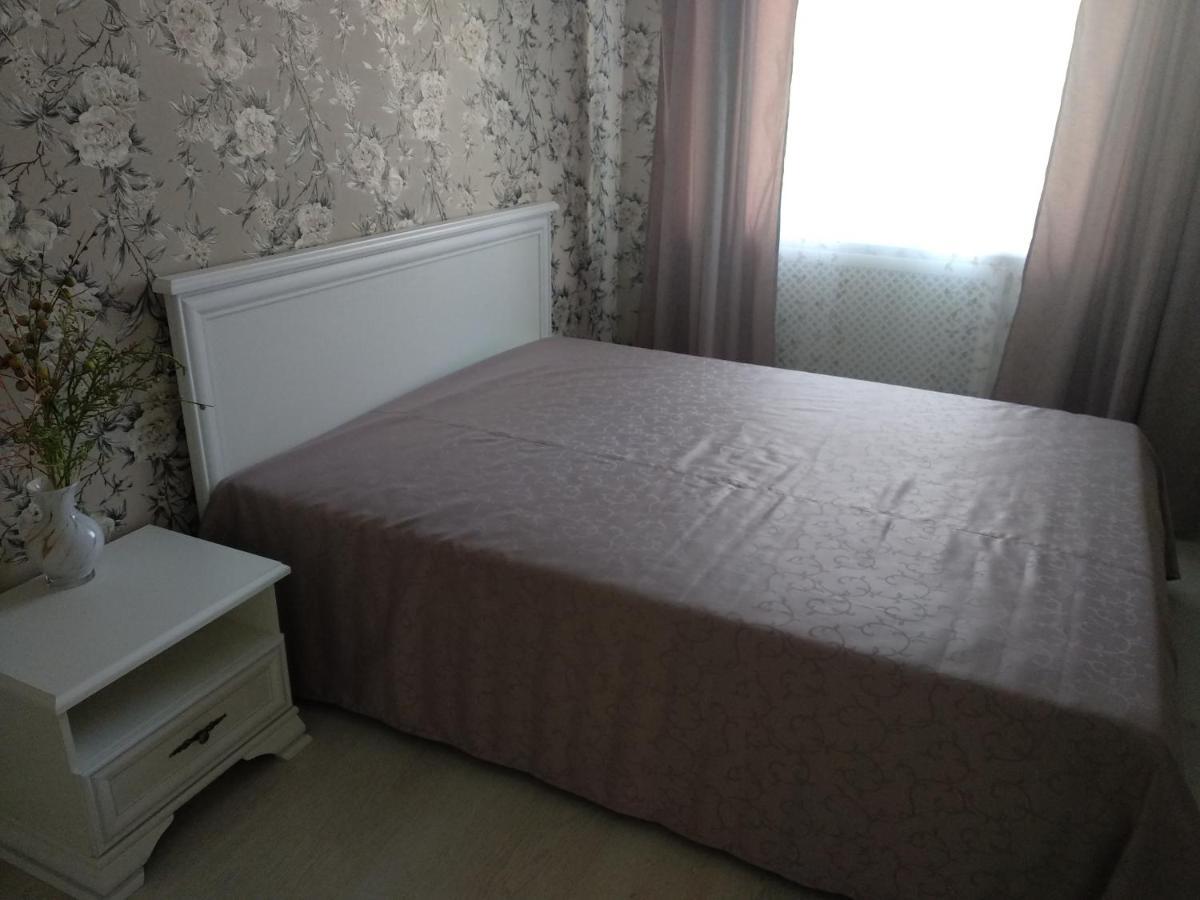 Appartment New In Center Mogilev Esterno foto